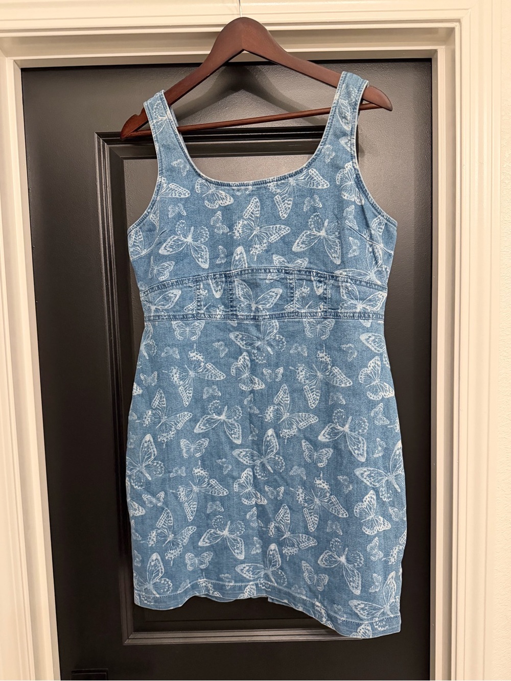 NWT Denim Butterfly Print Sleeveless Dress - Picture 1 of 4